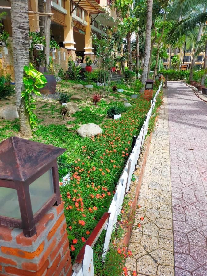 Hon Rom Central Beach Resort Mũi Né Buitenkant foto